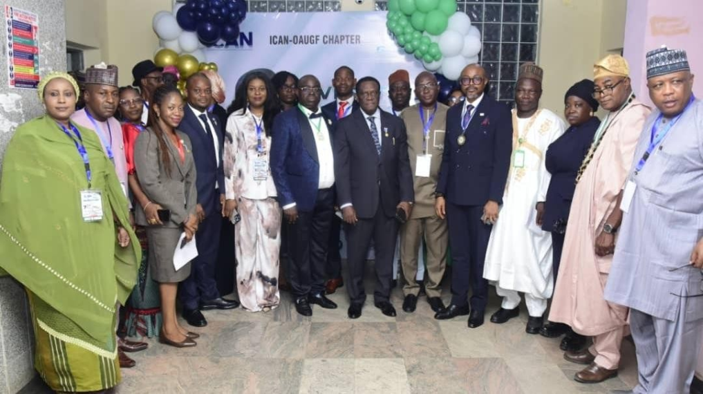 OAuGF ICAN CHAPTER INVESTS 7TH CHAIRMAN